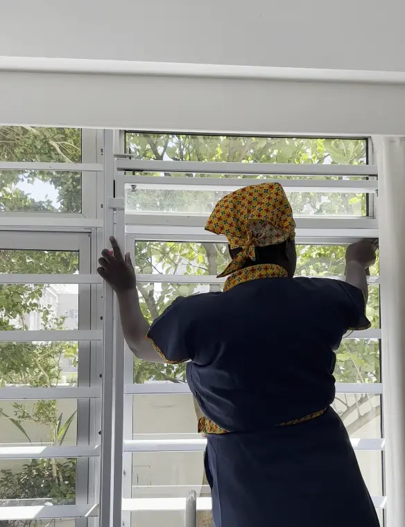 Professional window cleaning services in Cape Town - BnB and residential window cleaning